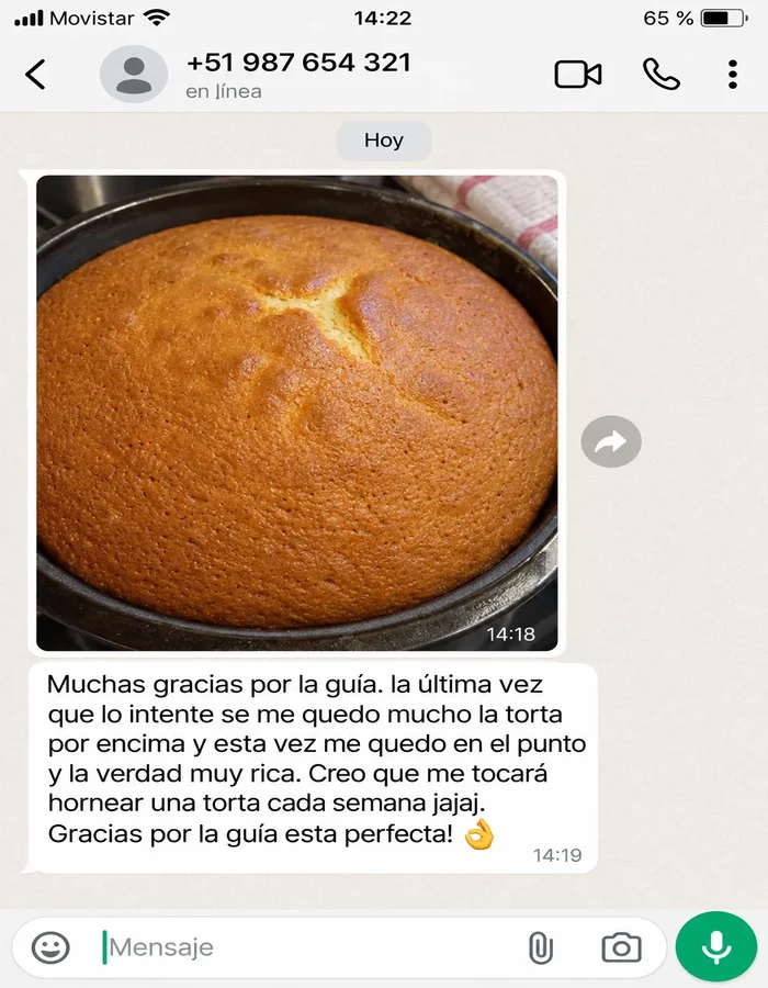 Testimonio de cliente feliz con su pastel